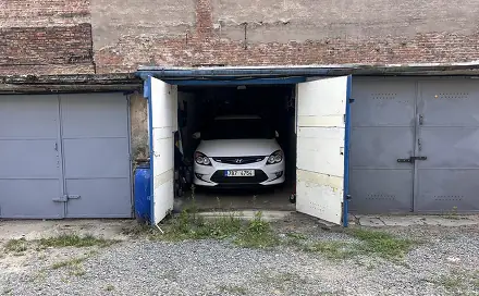Prodej zděné garáže v bezpečné lokalitě Brno Ponava, ul. Štefánikova, Štefánikova, Brno - Ponava