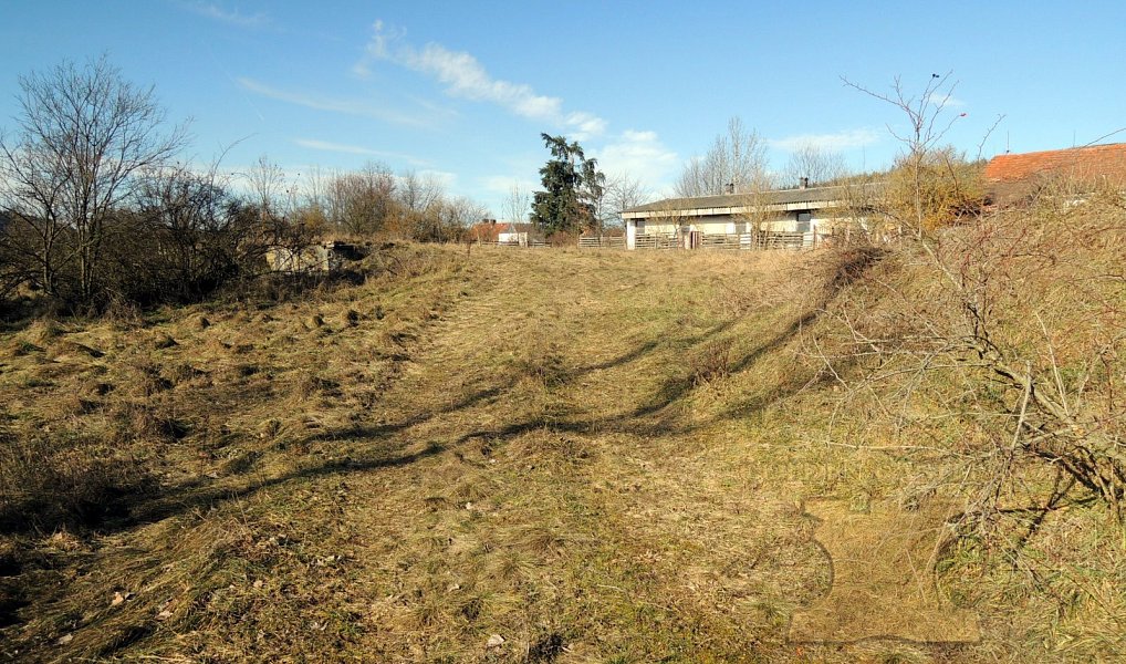 Prodej výrobních prostor 7 000 m², Dublovice – náhled fotky 12