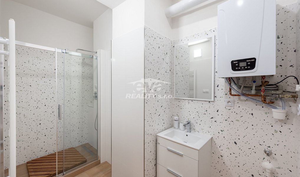 Prodej bytu 2+kk 57 m², Praha – náhled fotky 4