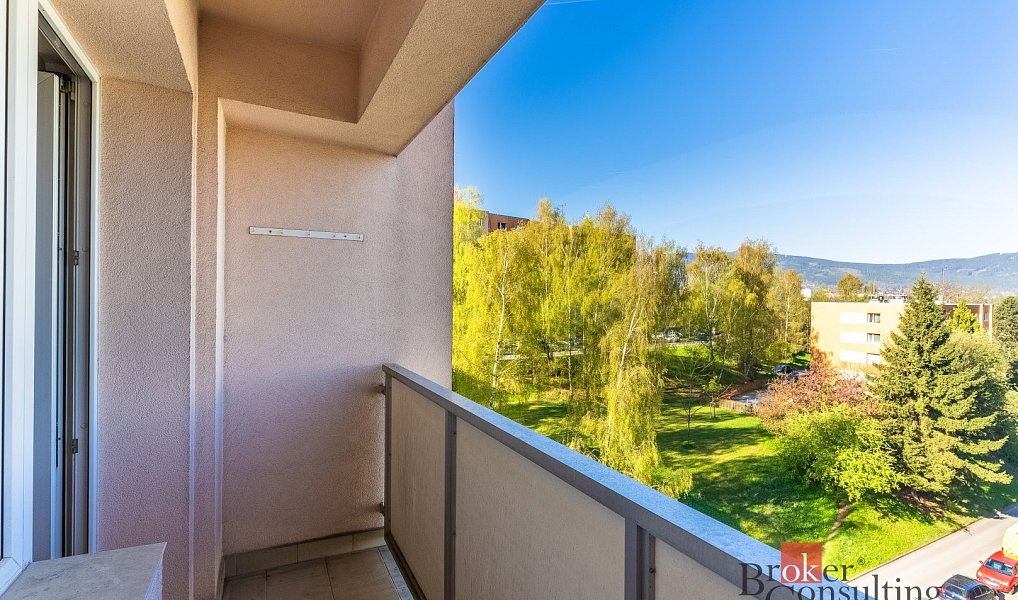 Prodej bytu 3+1 88 m², Liberec – náhled fotky 7