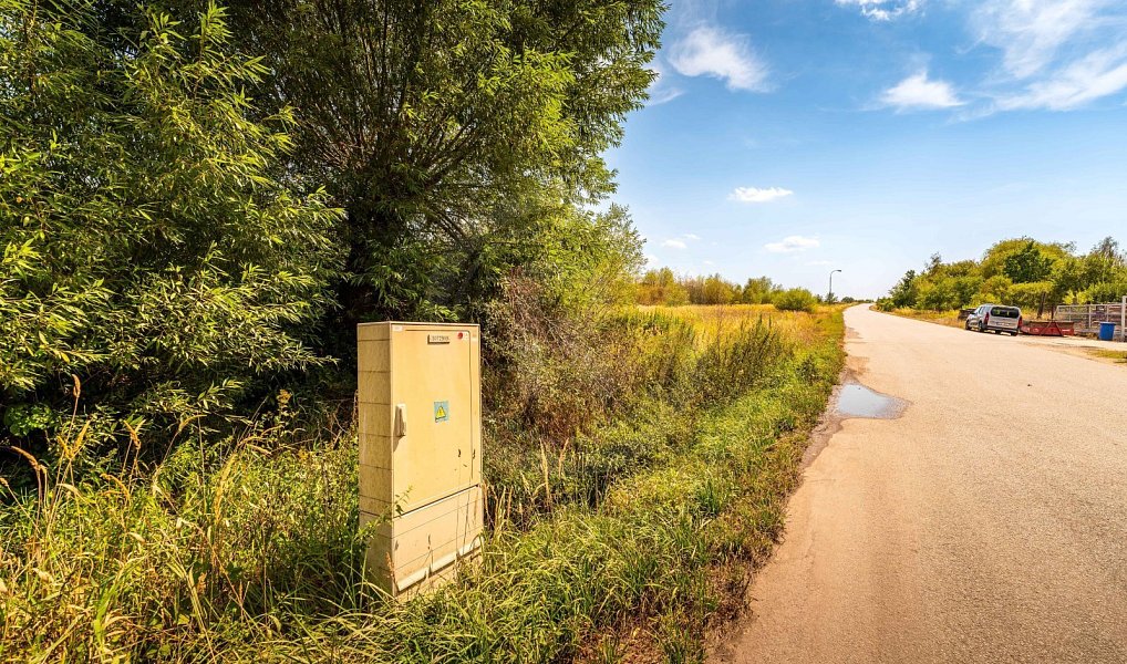 Prodej komerčního pozemku 4 744 m², Hůry – náhled fotky 4