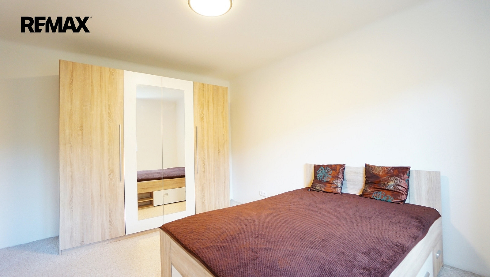 Pronájem bytu 2+1 60 m² – pohled 6