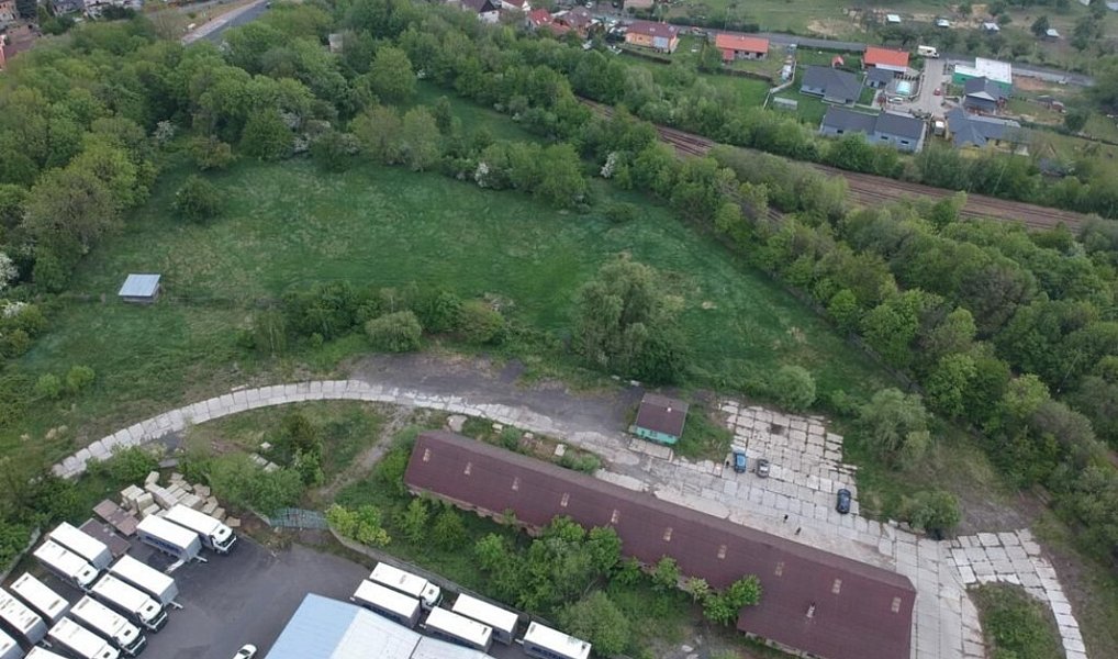Prodej výrobních prostor 1 000 m², Dubí – náhled fotky 6