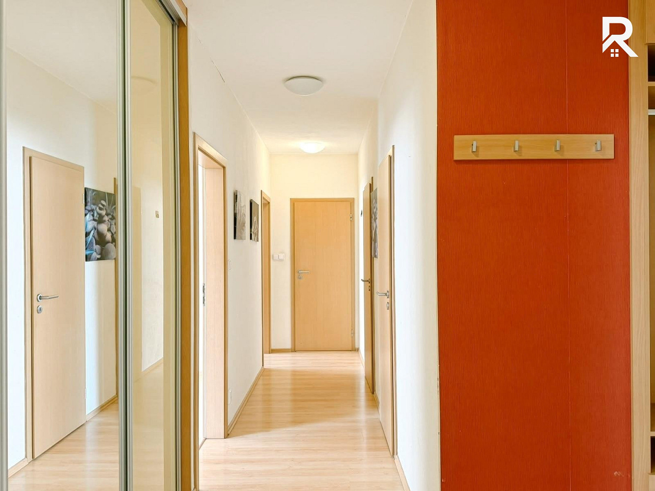 Pronájem bytu 3+kk 93 m² — photo 4