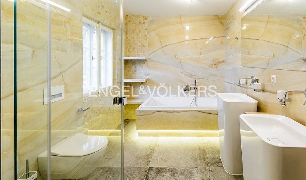 Pronájem domu 250 m² s pozemkem 351 m², Praha – náhled fotky 7