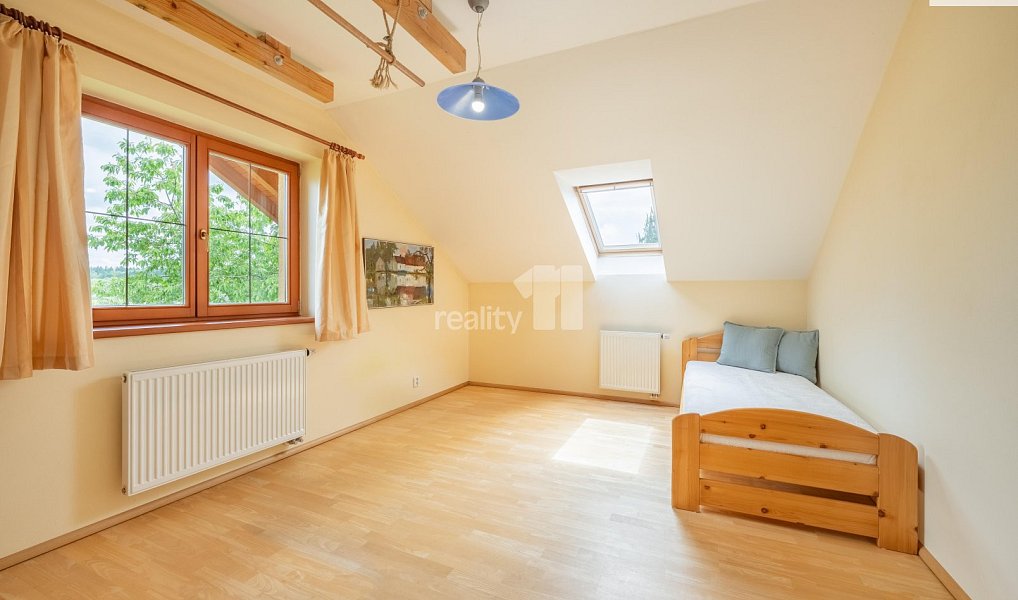 Prodej domu 200 m² s pozemkem 1 008 m², Kamenice – náhled fotky 23