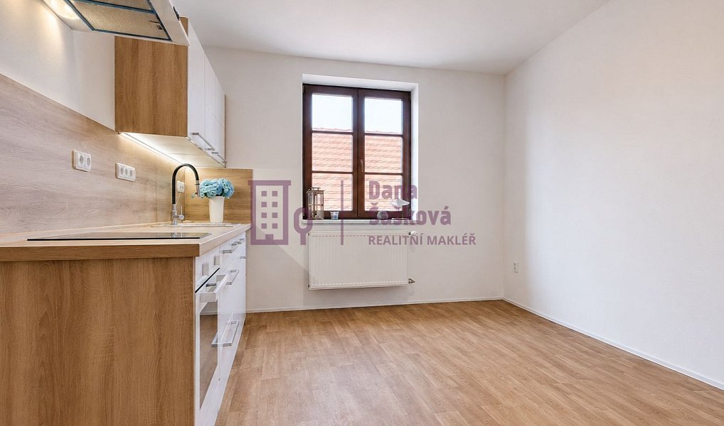 Pronájem bytu 1+kk 23 m², Jindřichův Hradec – náhled fotky 5