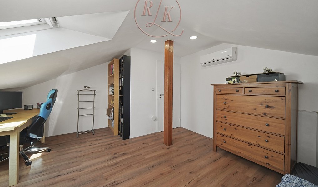Prodej domu 260 m² s pozemkem 1 550 m², Dolní Kounice – náhled fotky 17