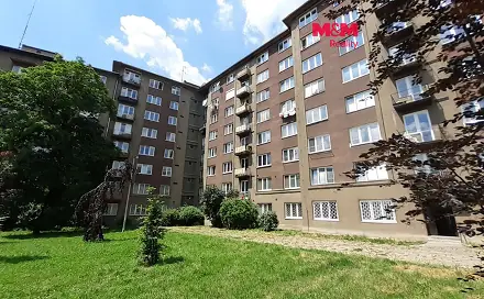 Pronájem bytu 1+1 37 m²