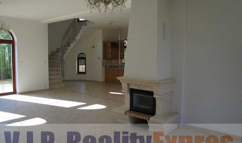 Pronájem domu 270 m² s pozemkem 550 m², Praha – náhled fotky 4