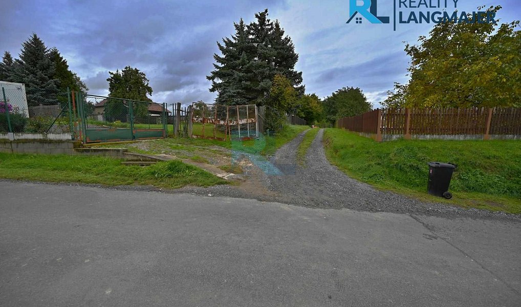 Prodej stavebního pozemku 5 570 m², Přeštice – náhled fotky 10