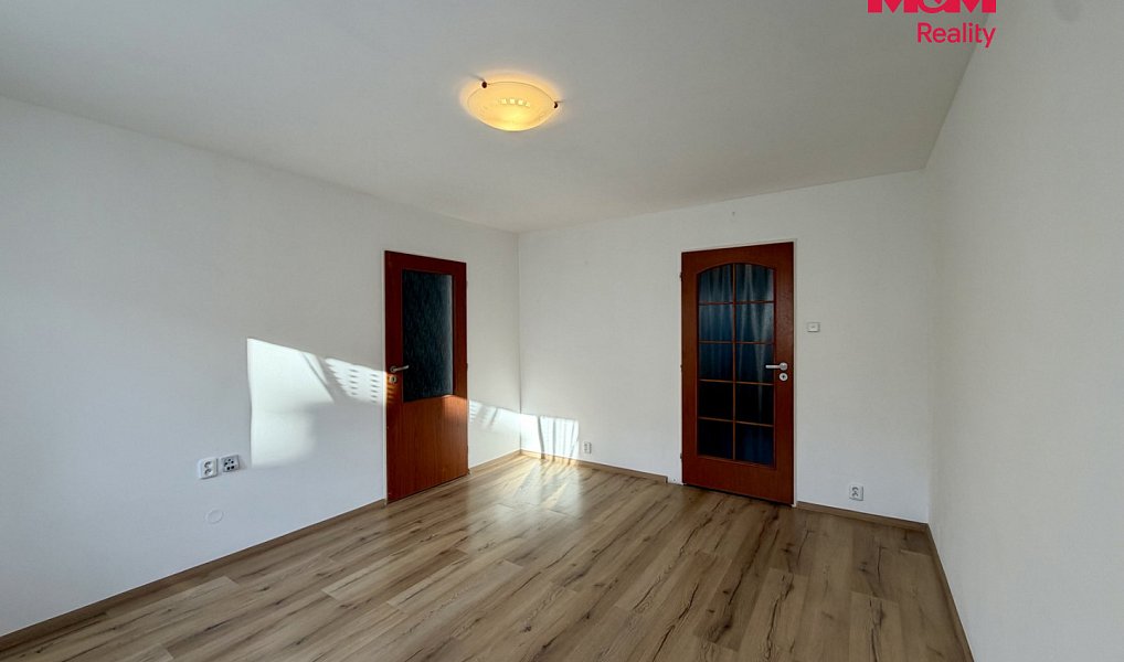 Pronájem bytu 3+1 80 m², Chomutov – náhled fotky 2