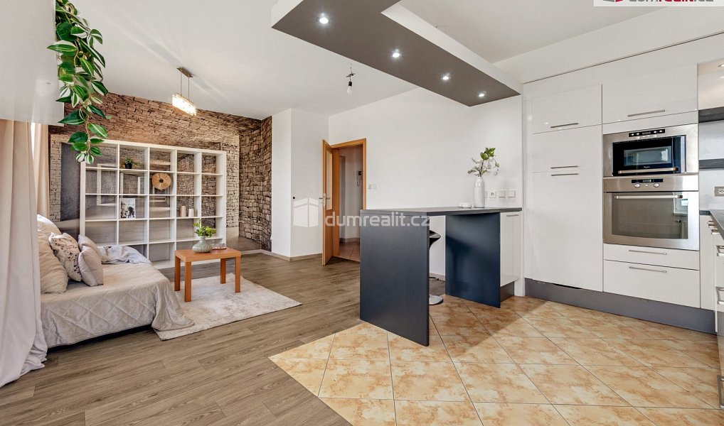 Prodej bytu 2+kk 65 m², Praha – náhled fotky 2
