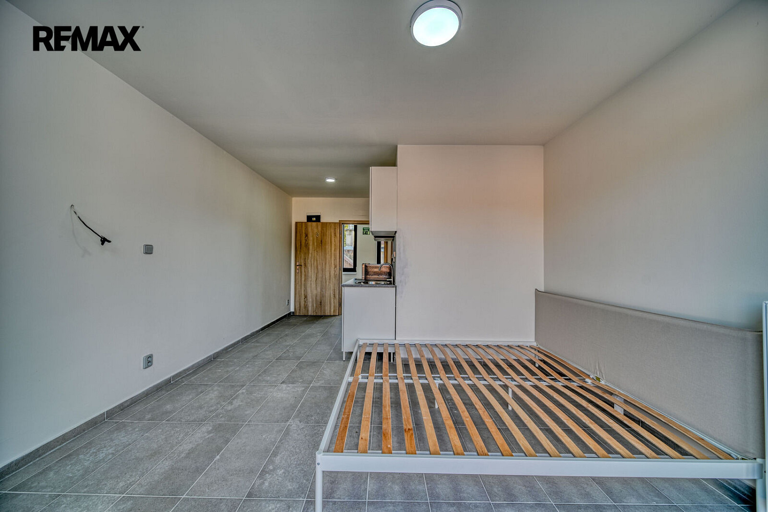 Pronájem bytu 1+kk 22 m² – fotografie 5