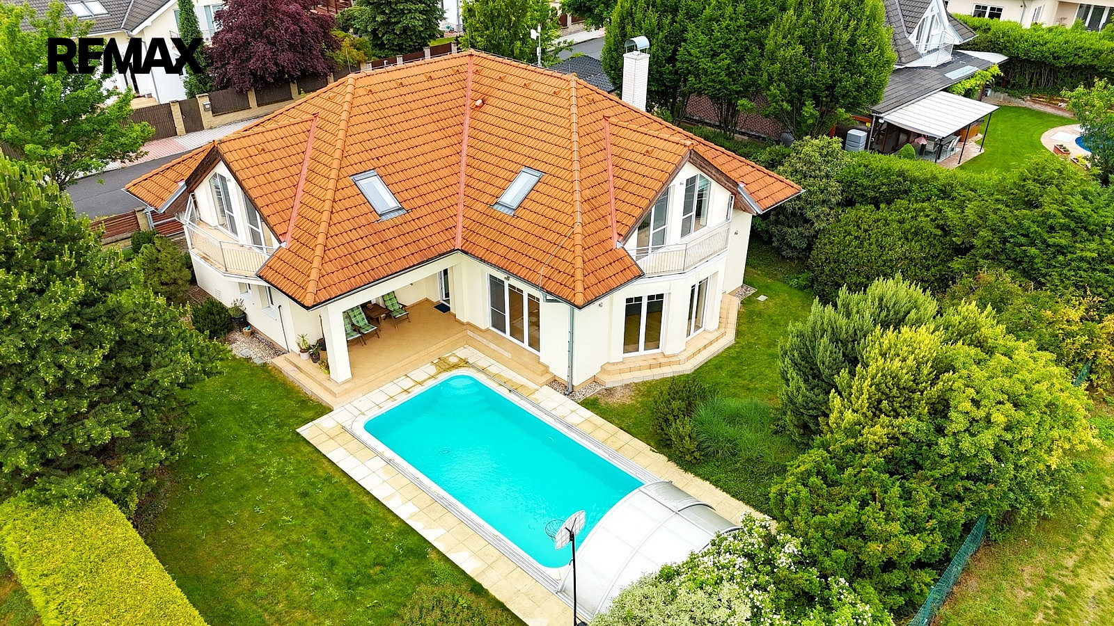 Prodej domu 275 m² s pozemkem 864 m², Zdiby