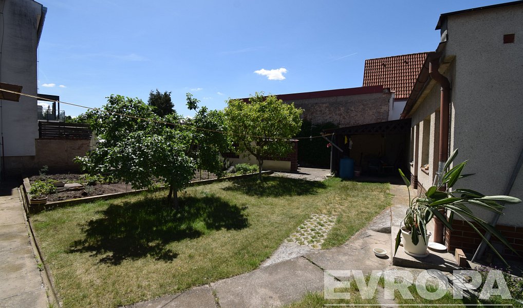Prodej domu 190 m² s pozemkem 534 m², Kolín – náhled fotky 4