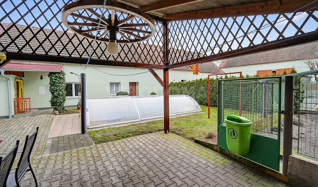 Prodej domu 231 m² s pozemkem 1 422 m², Benešovice – náhled fotky 32