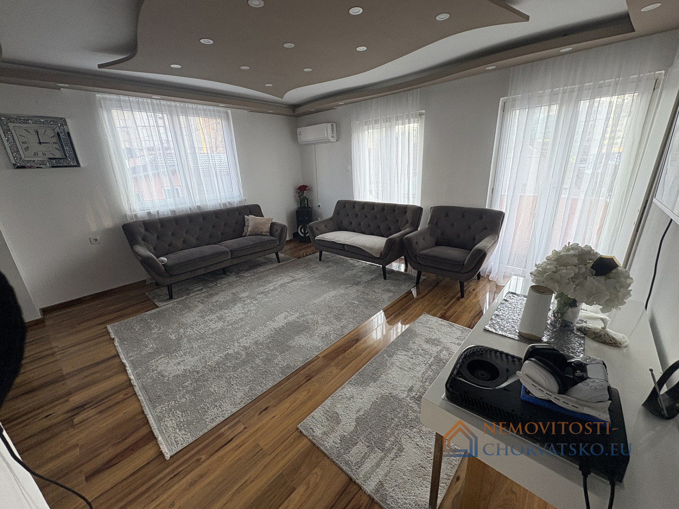 Prodej domu 150 m² s pozemkem 150 m², Peščenica - Žitnjak