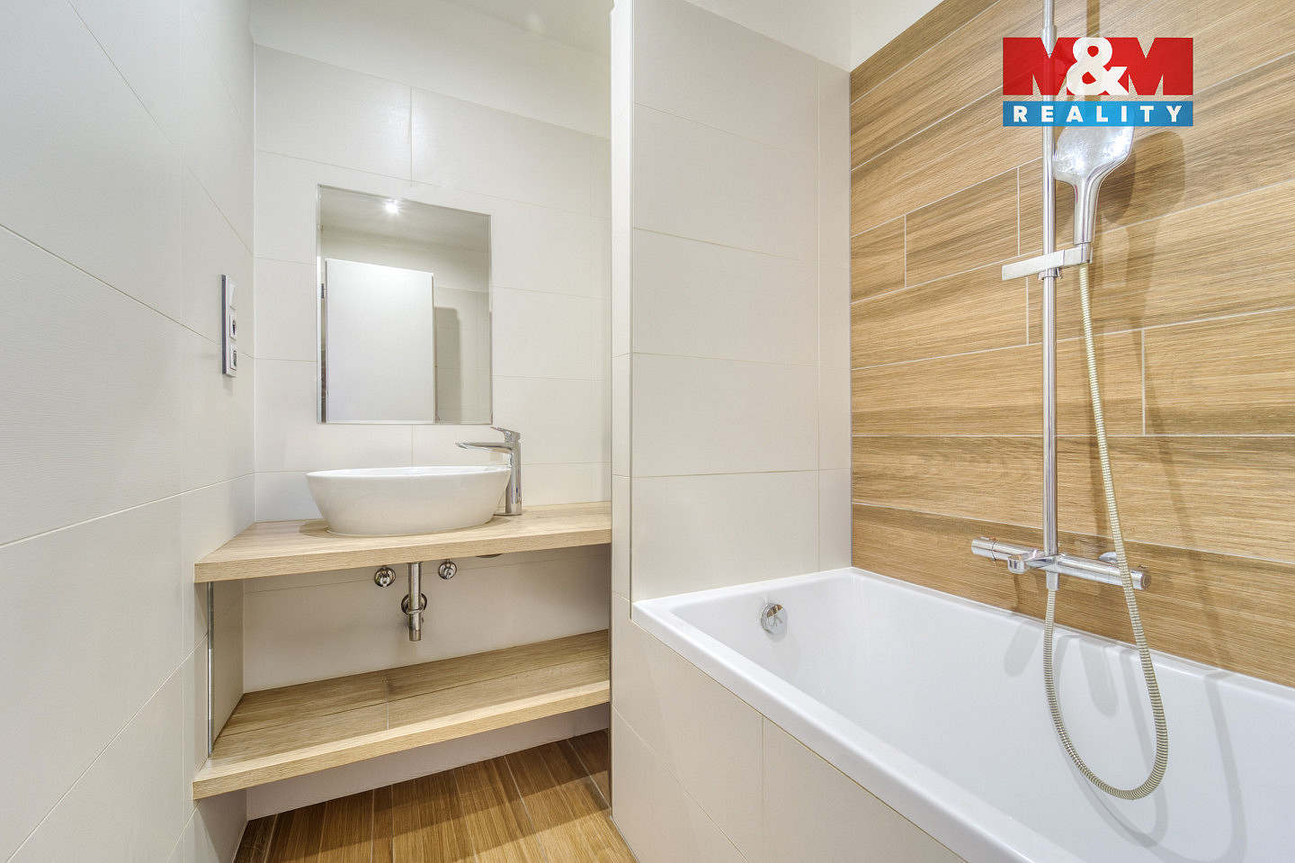 Prodej bytu 4+kk 74 m² – fotografie 2