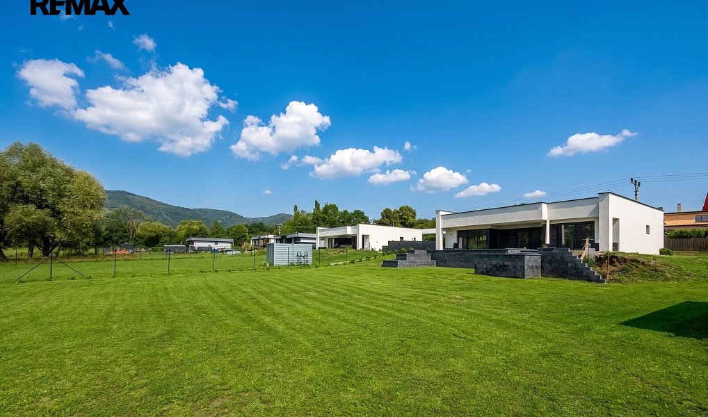 Prodej domu 118 m² s pozemkem 2 864 m², Krupka – náhled fotky 3