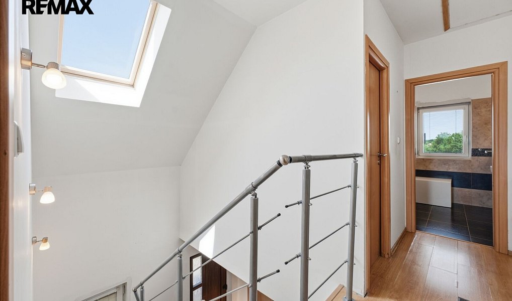 Prodej domu 107 m² s pozemkem 1 233 m², Sezemice – náhled fotky 13