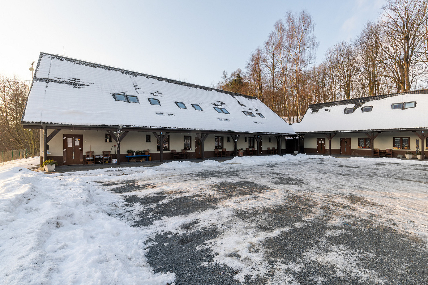 Prodej ubytovacího objektu 760 m² – pohled 2