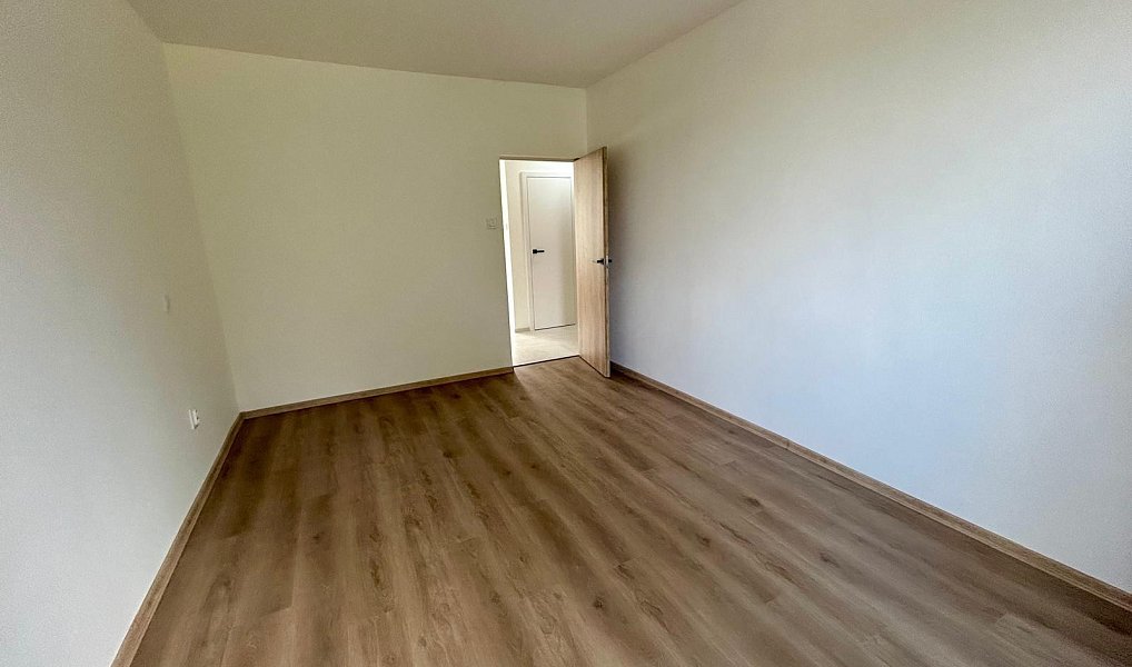Pronájem bytu 2+1 68 m², Trojanovice – náhled fotky 6