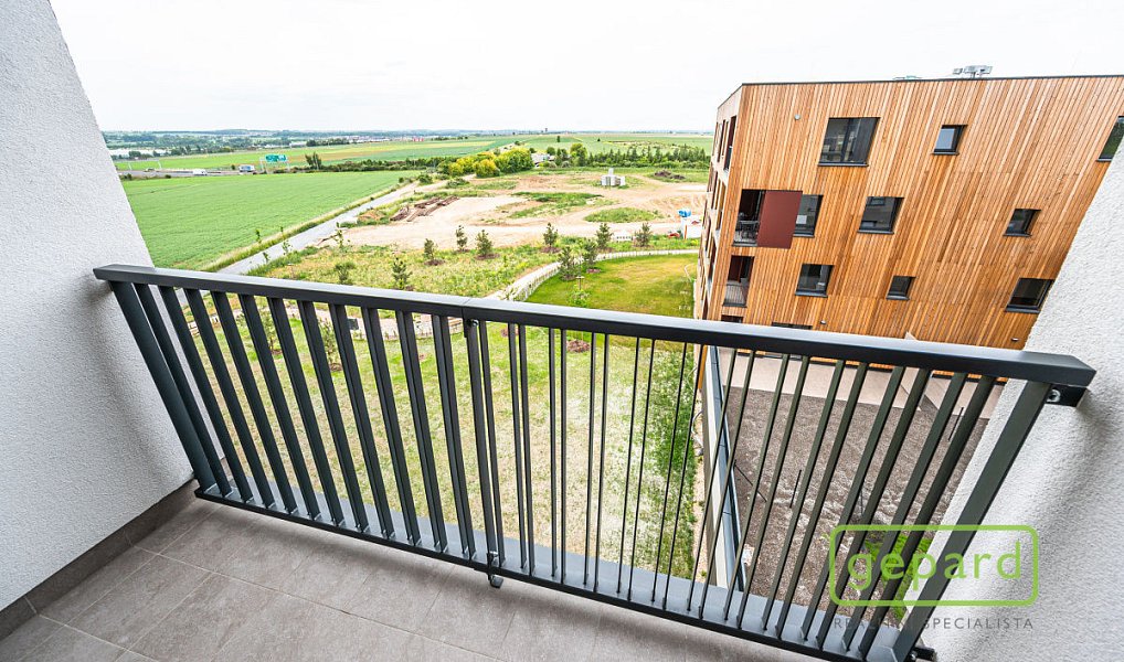 Pronájem bytu 2+kk 63 m², Praha – náhled fotky 2
