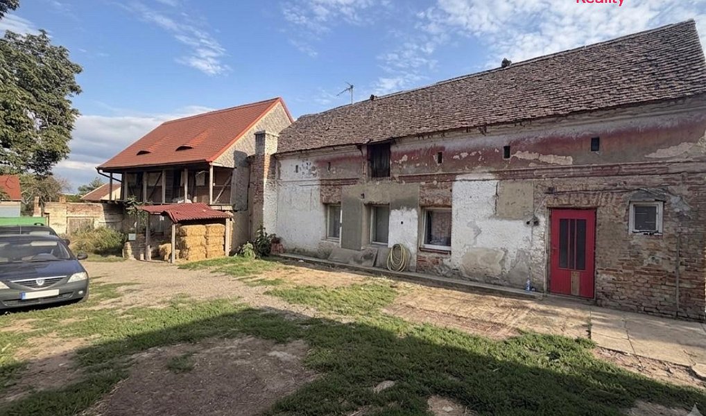 Prodej domu 200 m² s pozemkem 1 007 m², Libčeves – náhled fotky 2