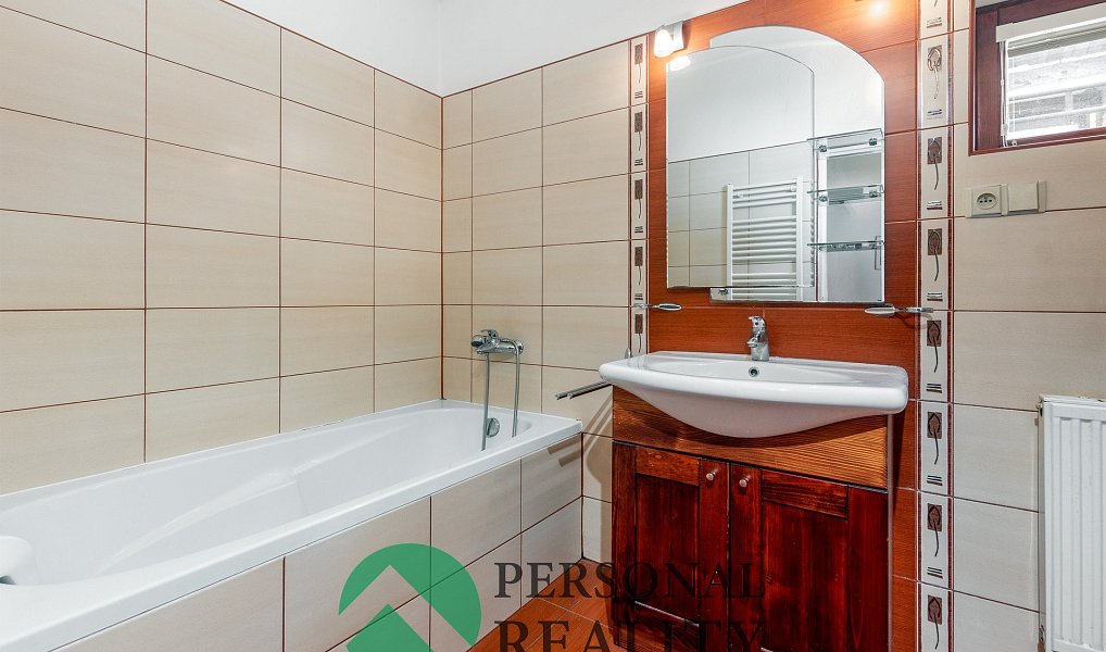 Prodej domu 164 m² s pozemkem 843 m², Dvůr Králové nad Labem – náhled fotky 6