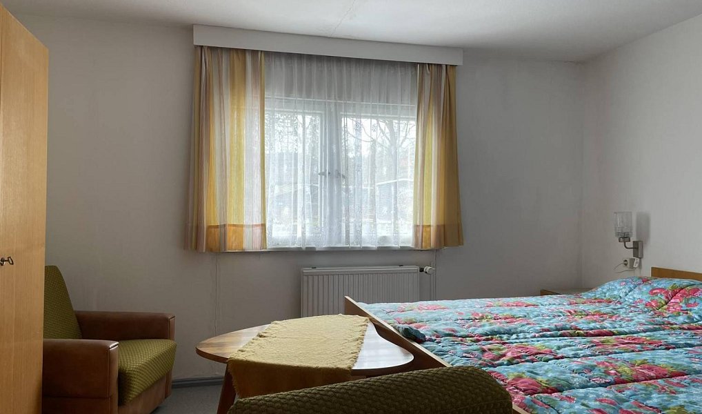 Prodej ubytovacího objektu 625 m², Krompach – náhled fotky 27