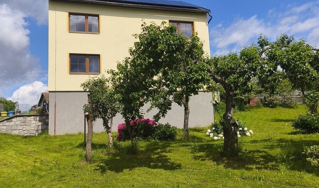 Prodej domu 281 m² s pozemkem 1 914 m², Mnich – náhled fotky 3