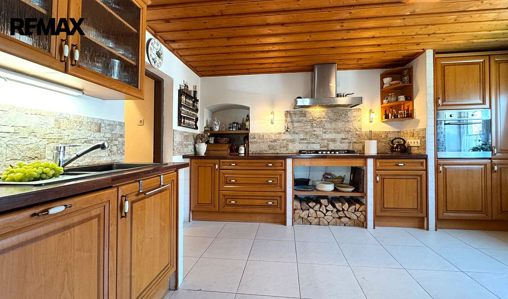 Prodej chaty/chalupy 316 m² s pozemkem 635 m², Benešov u Semil – náhled fotky 3