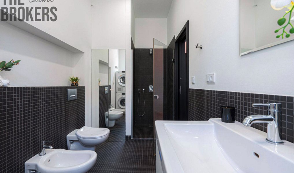 Pronájem bytu 4+kk 170 m², Praha – náhled fotky 9