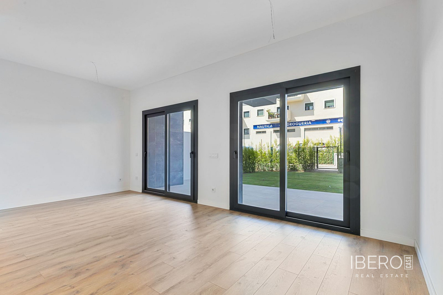 Pis 3+kk – Estepona, Barriada Islas Canarias - Més