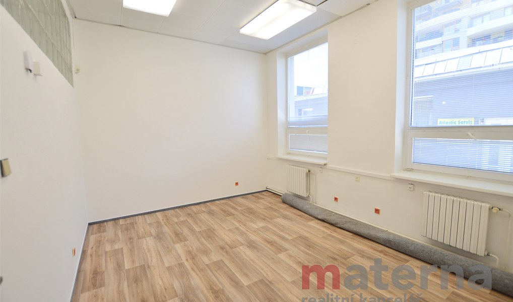 Pronájem kanceláře 18 m², Praha – náhled fotky 2
