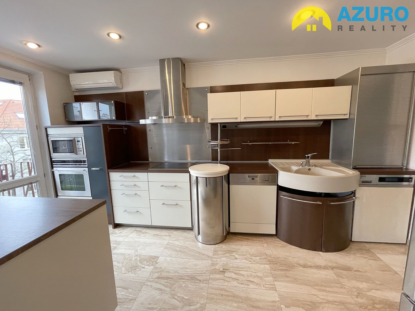 Pronájem bytu 2+1 64 m²