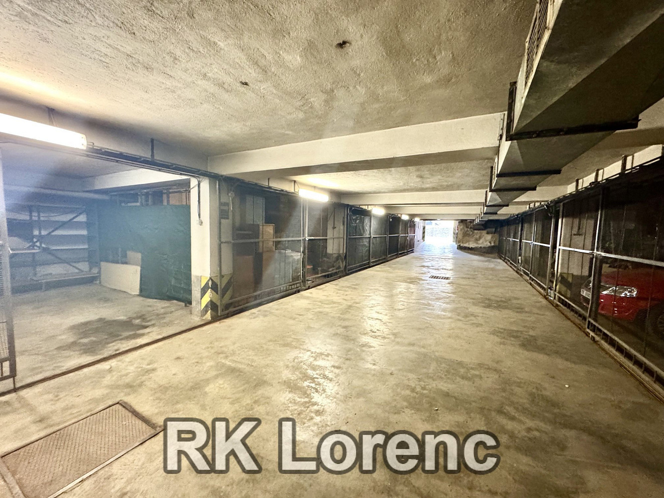 Pronájem garážového stání na ul. Marie Majerové Brno - Lesná – pohled 4