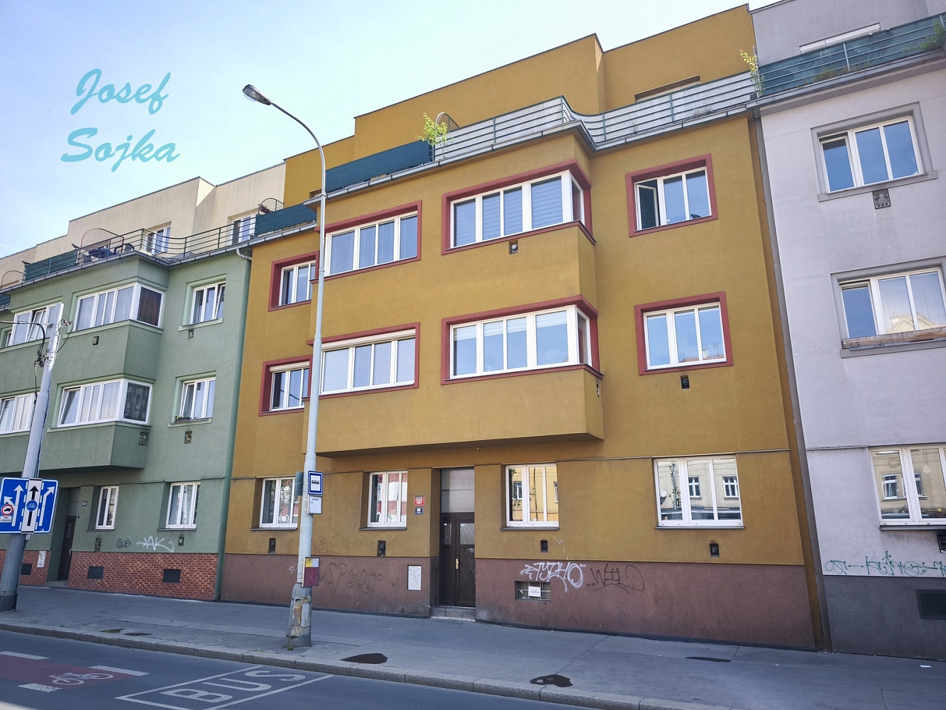 Prodej bytu 2+kk 46 m² – pohled 4
