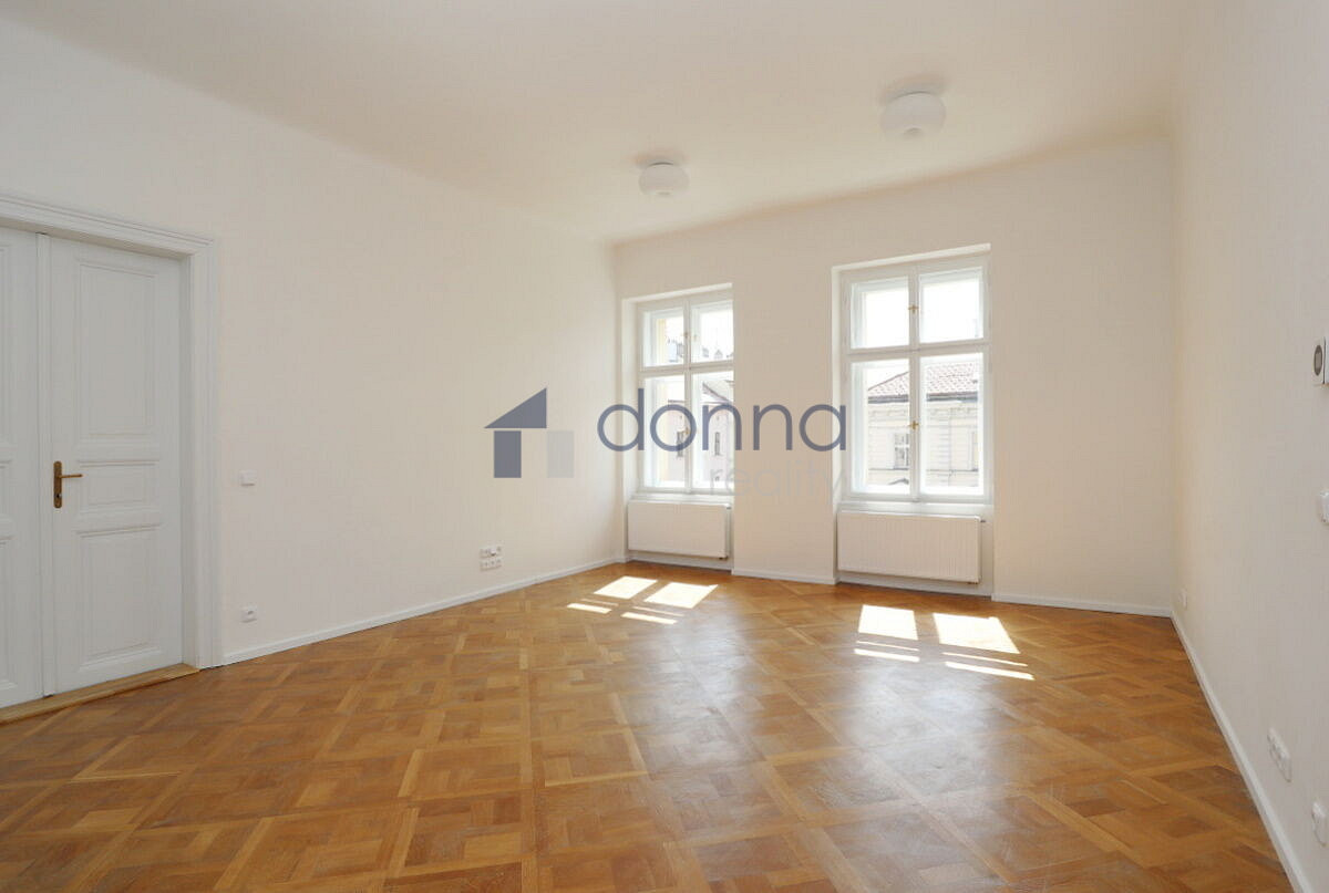 Pronájem bytu 3+1 118 m² – fotografie 2