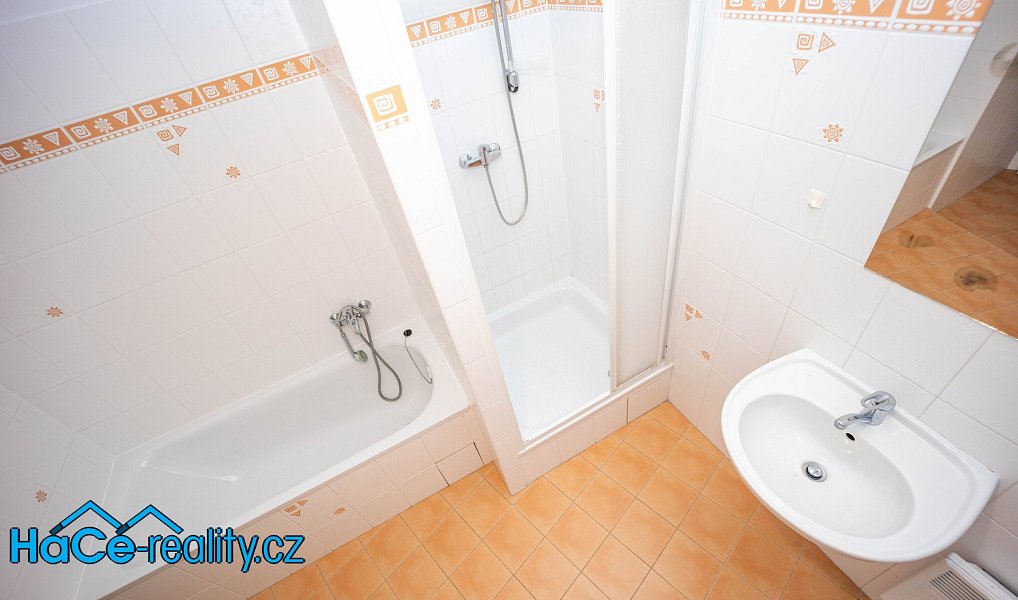 Pronájem bytu 2+kk 70 m², Hradec Králové – náhled fotky 8