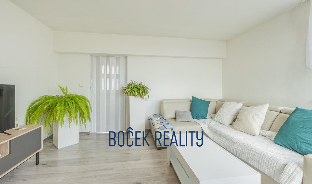 Prodej domu 211 m² s pozemkem 1 356 m², Sýkořice – náhled fotky 20