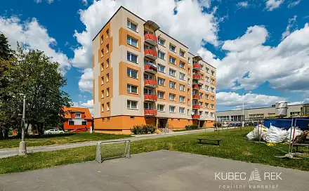 Prodej bytu 2+1 64 m², Jesenského, Tábor