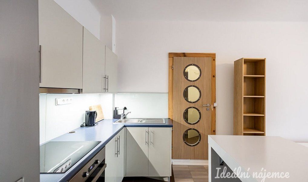 Pronájem bytu 2+kk 40 m², Praha – náhled fotky 14