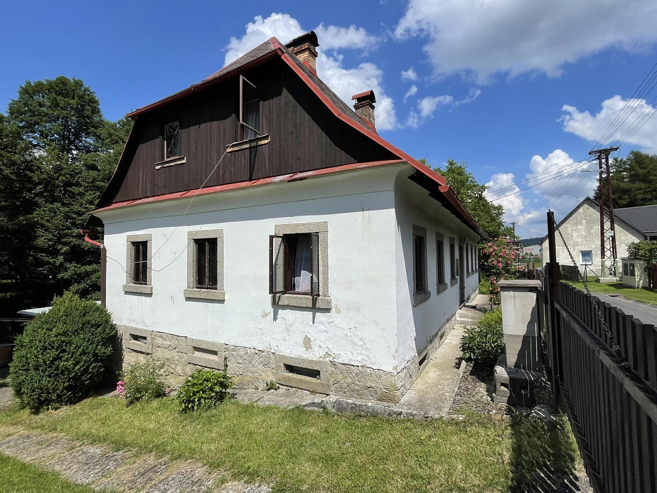 Prodej domu 200 m² s pozemkem 1 046 m²