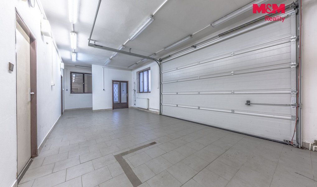 Prodej garáže, 140 m2, Děčín, ul. Pod Lesem, Děčín – náhled fotky 2