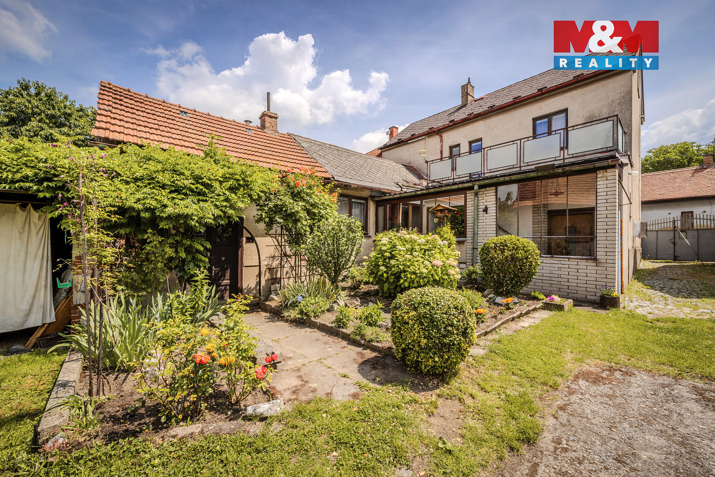 Prodej domu 159 m² s pozemkem 1 306 m² – pohled 2