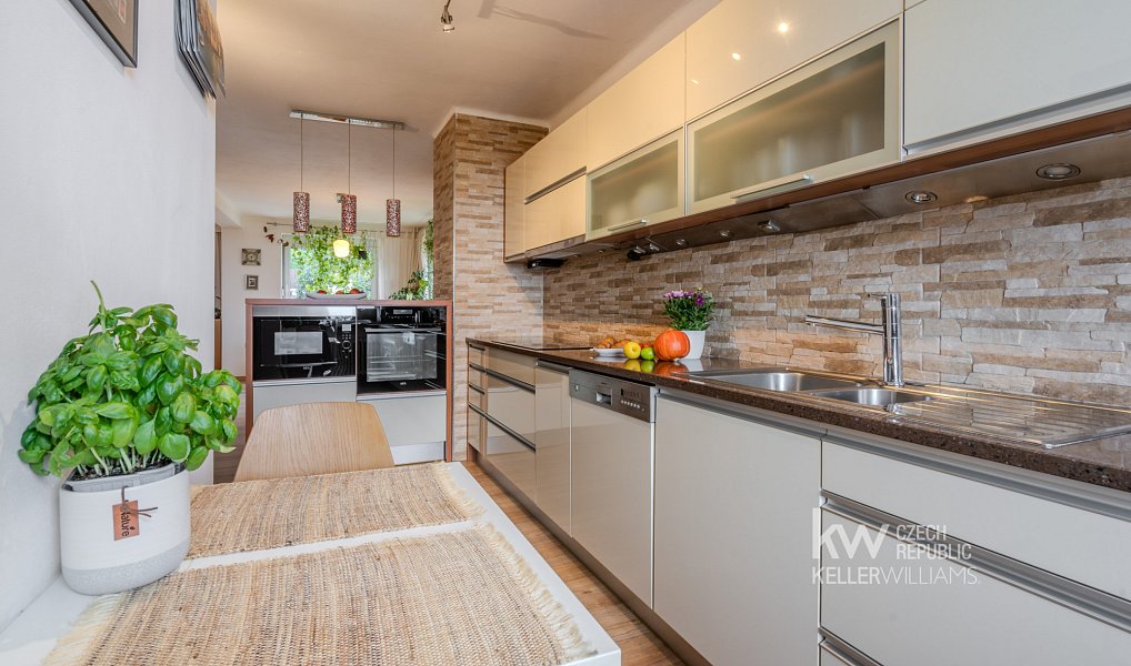 Prodej domu 256 m² s pozemkem 433 m², Kostelec nad Černými lesy – náhled fotky 11