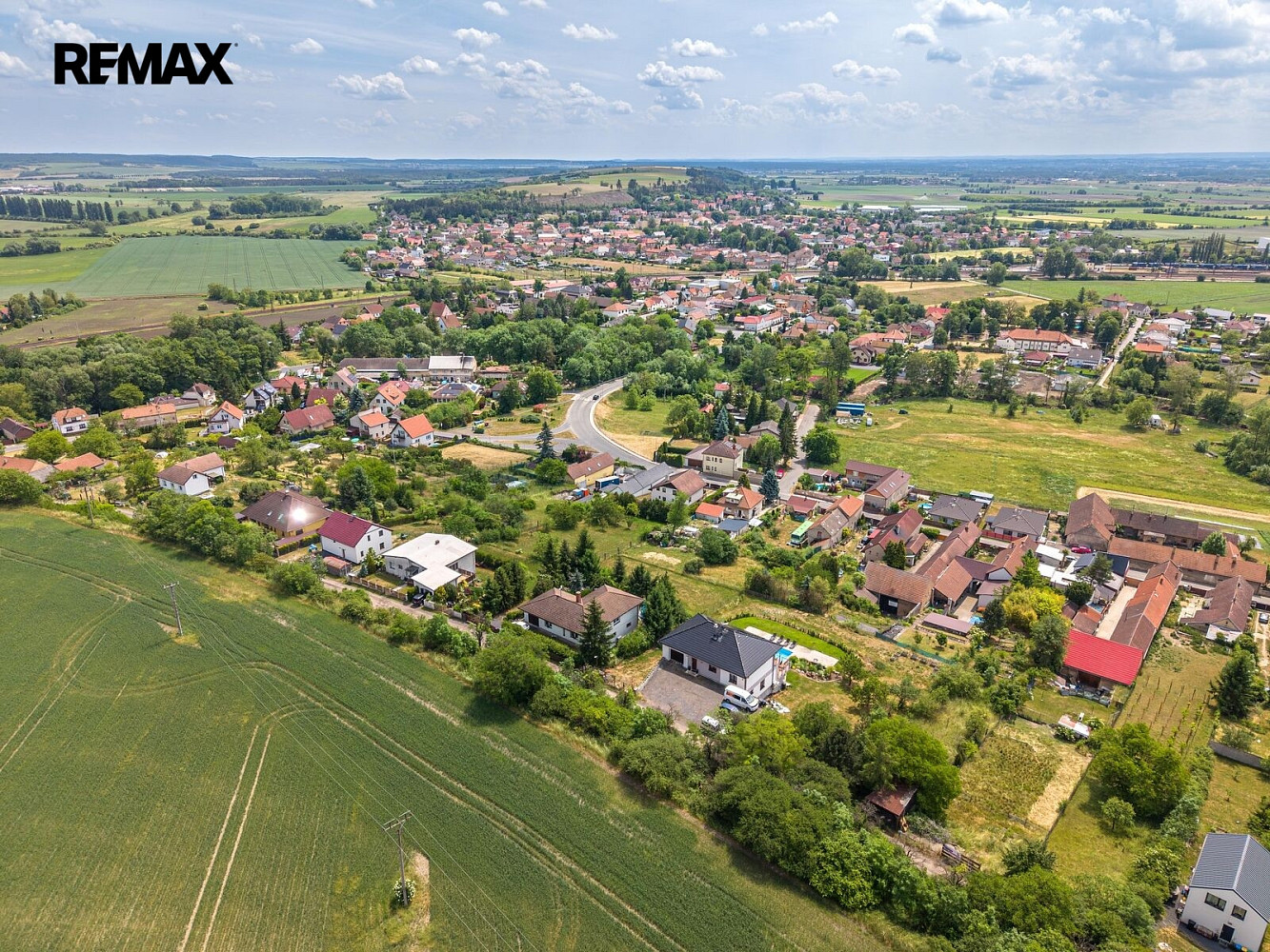 Prodej stavebního pozemku 886 m² – fotografie 4
