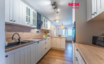 Prodej domu 181 m² s pozemkem 705 m², Slavhostice, okres Jičín